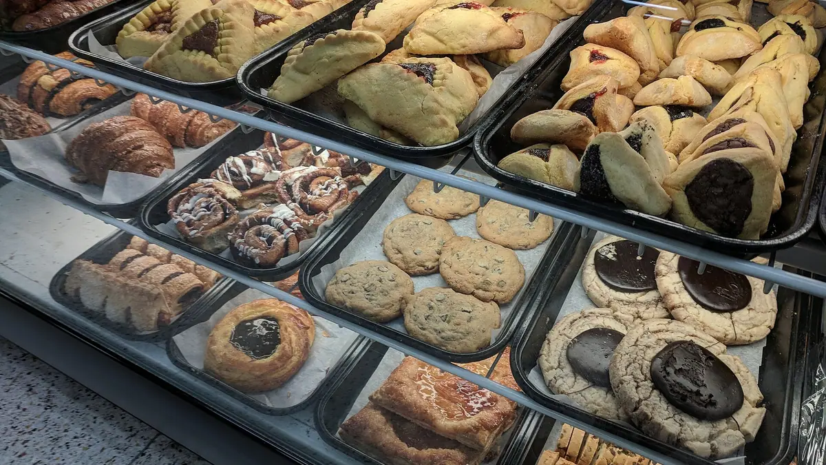 Parsons Bakery – bakery in Bradford on Avon town centre